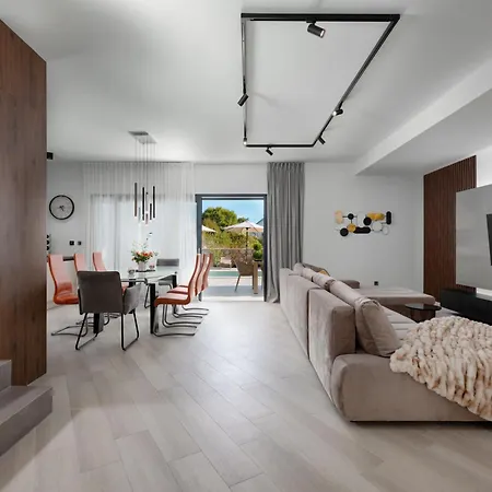 Villa Delight By Interhome Dobrinj